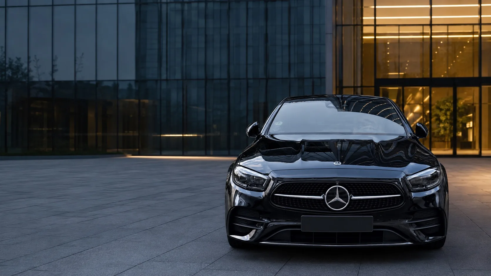 Businessfahrten — Mercedes E-Klasse, professionell und diskret
